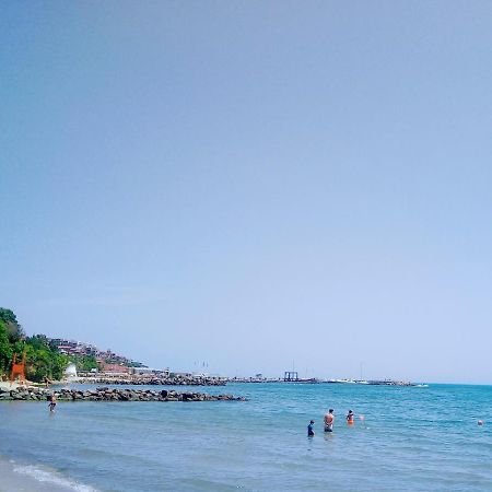 Private Apartament Sea View Sveti Vlas Apartment Екстериор снимка