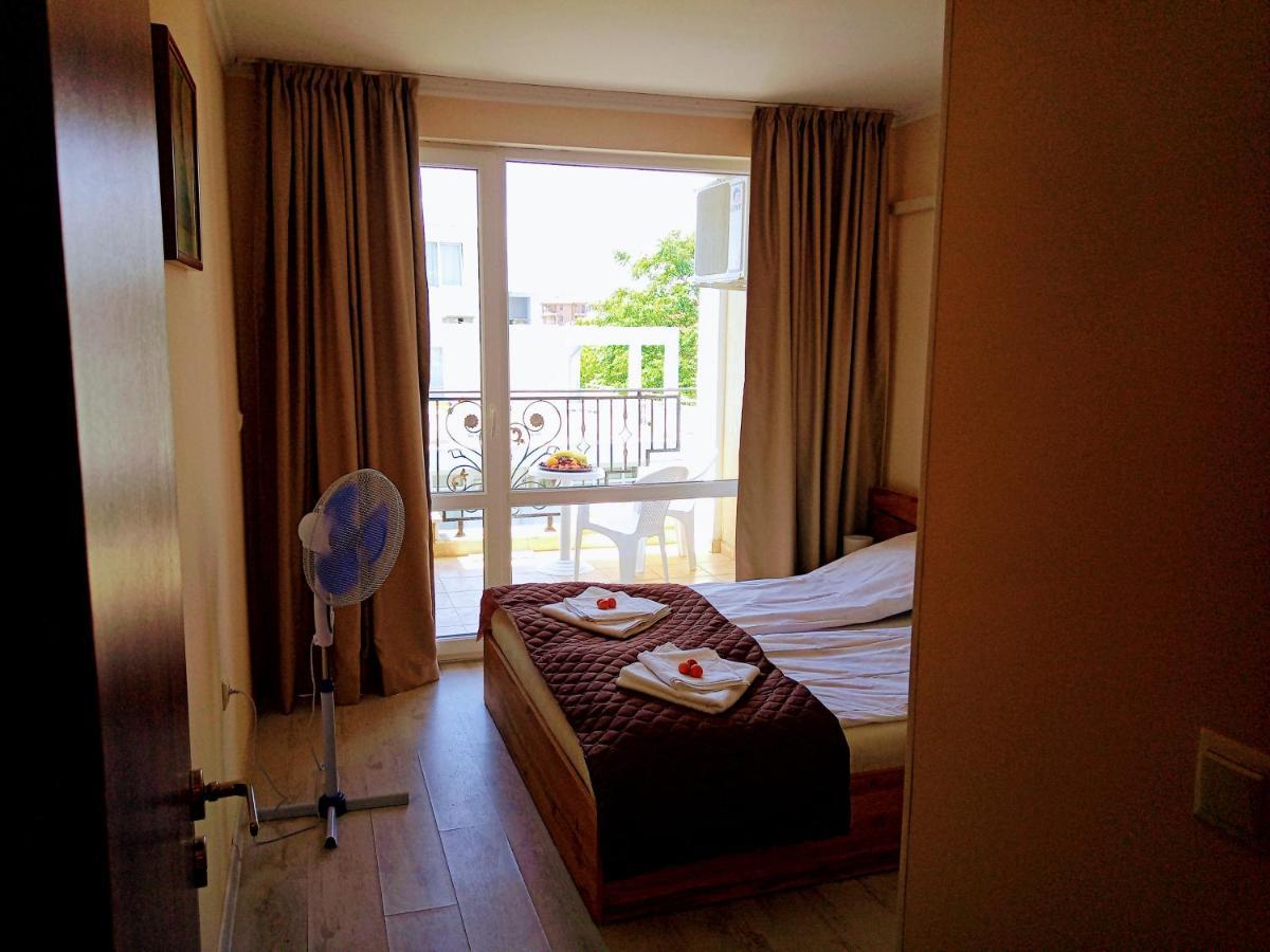 Private Apartament Sea View Sveti Vlas Apartment Екстериор снимка