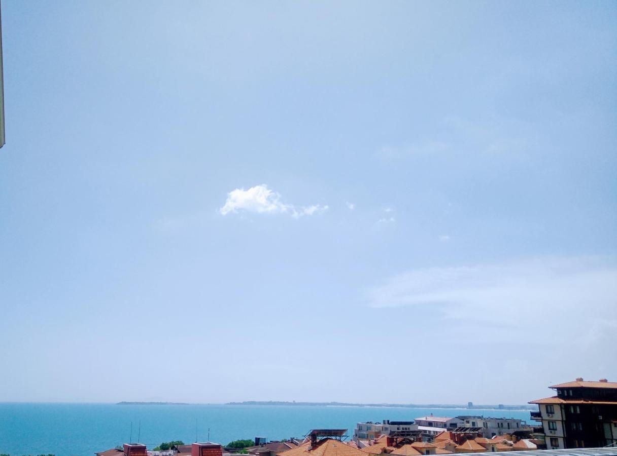Private Apartament Sea View Sveti Vlas Apartment Екстериор снимка