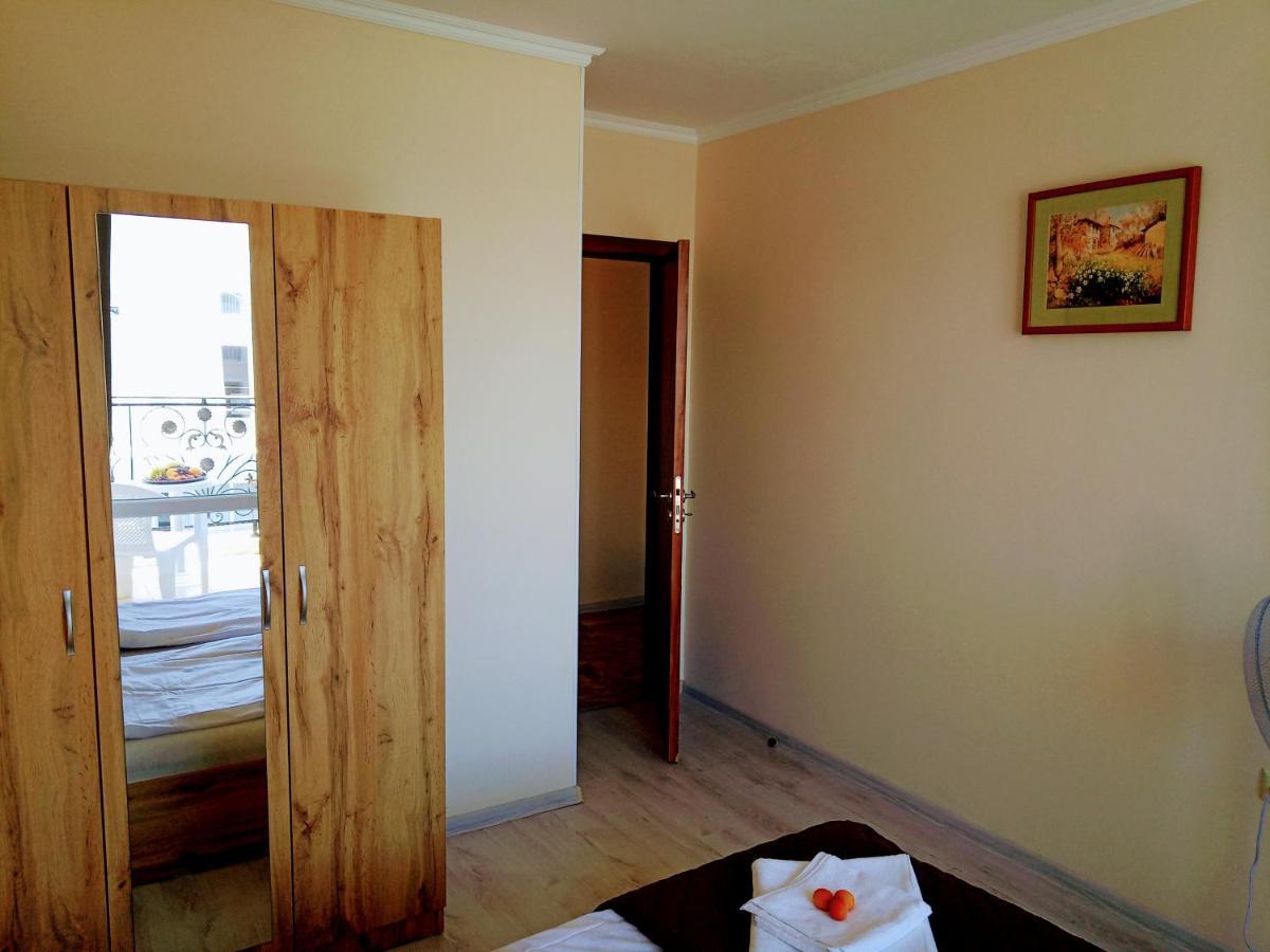 Private Apartament Sea View Sveti Vlas Apartment Екстериор снимка
